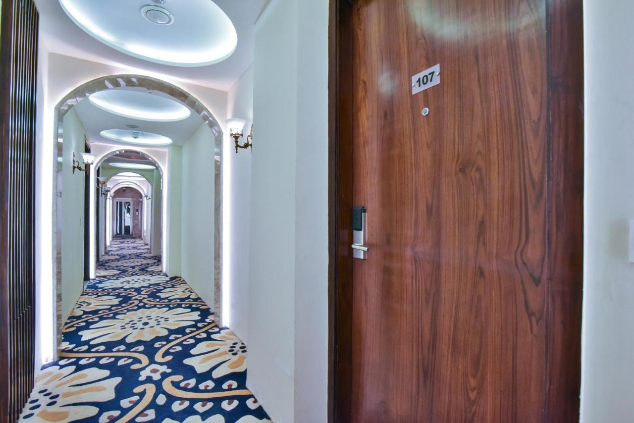 BR Grand Amritsar Exterior foto