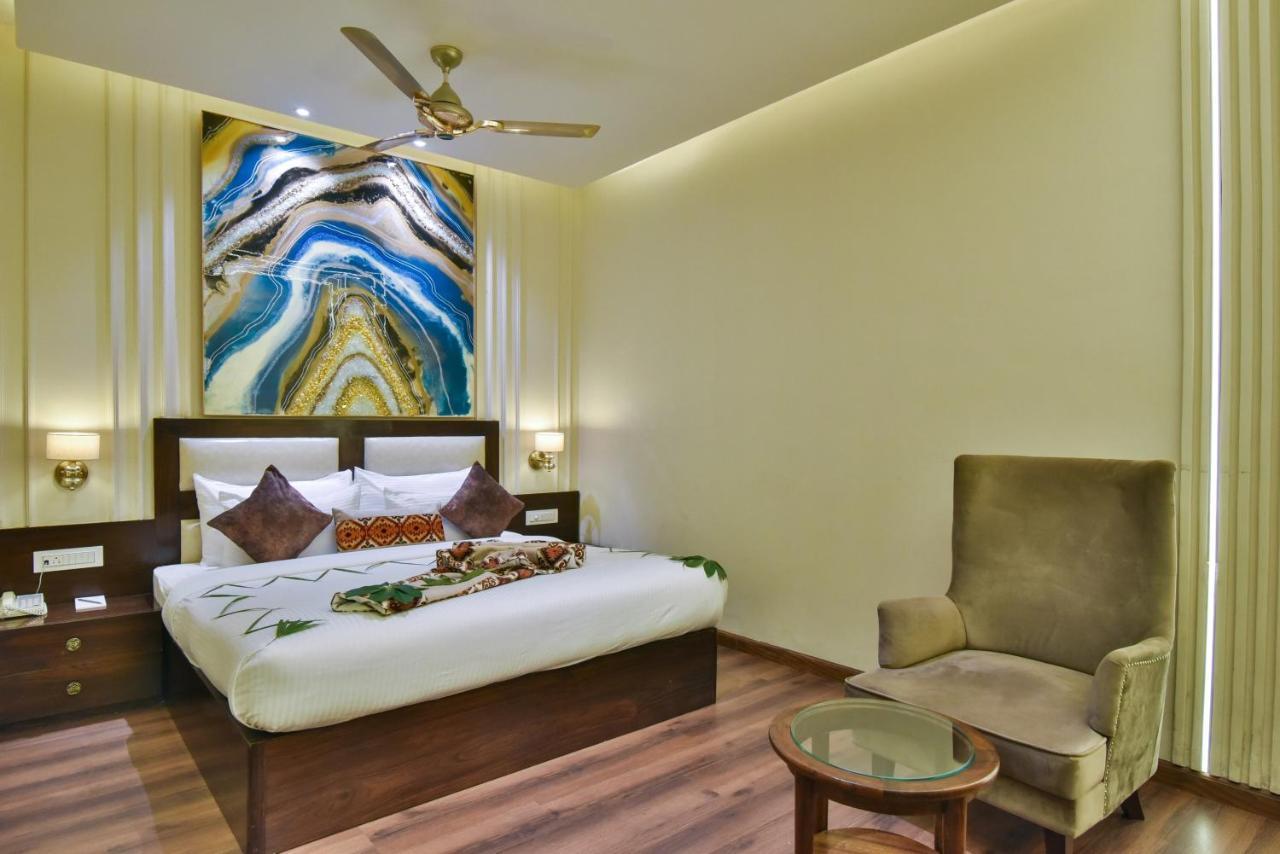 BR Grand Amritsar Exterior foto
